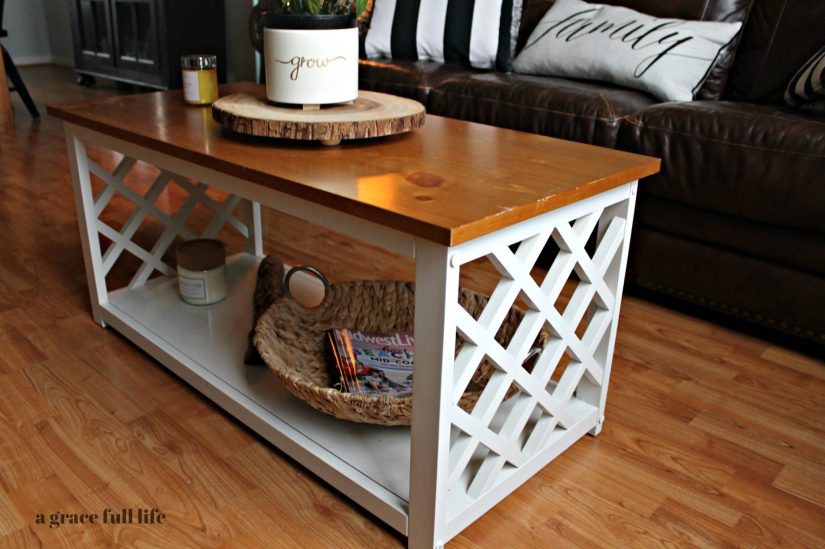 facebook. facebook marketplace, metal chairs, lamps, logs, blue lockers, coffee table